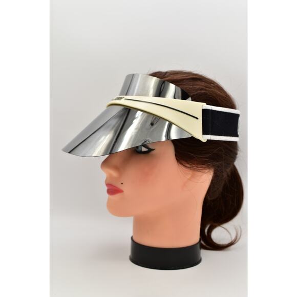 Christian Dior  Mirrored DiorClub1 Sun Visor Silver Pre-Owned As Is - Picture 3 of 12